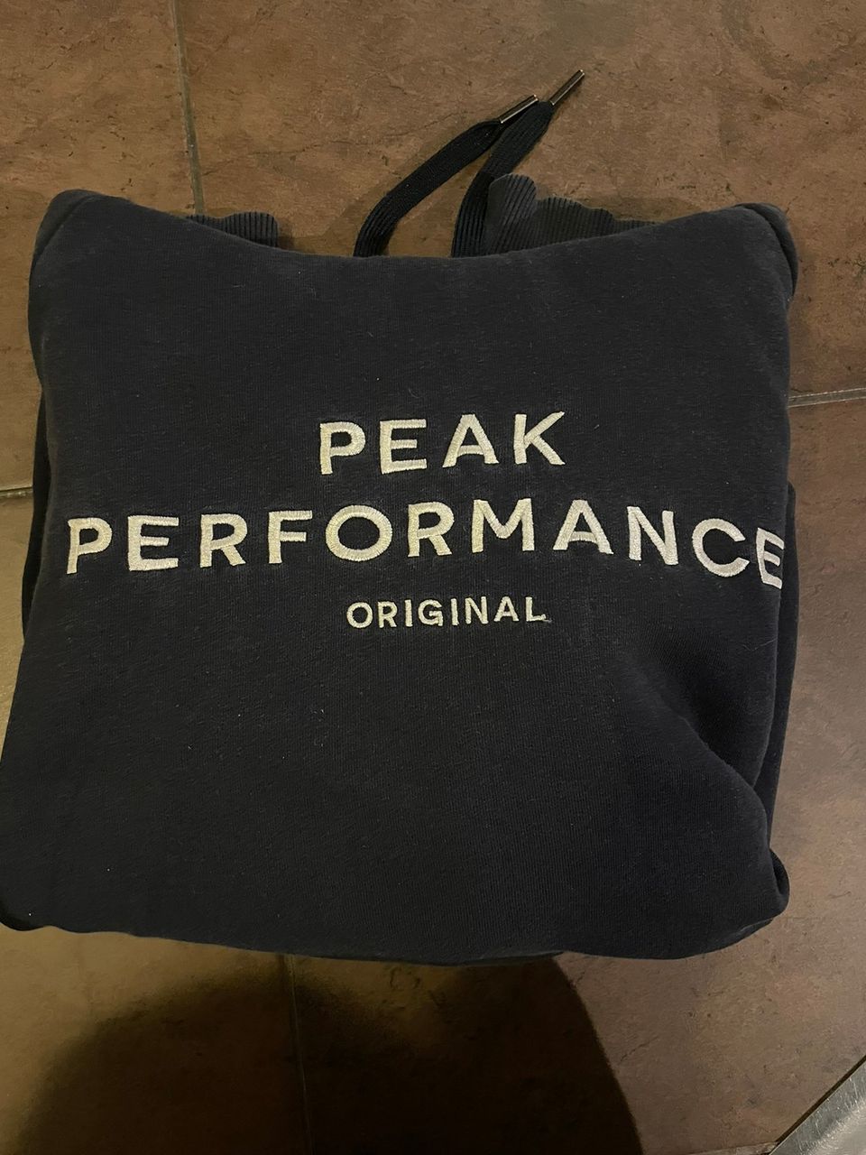 Peak Performance huppari