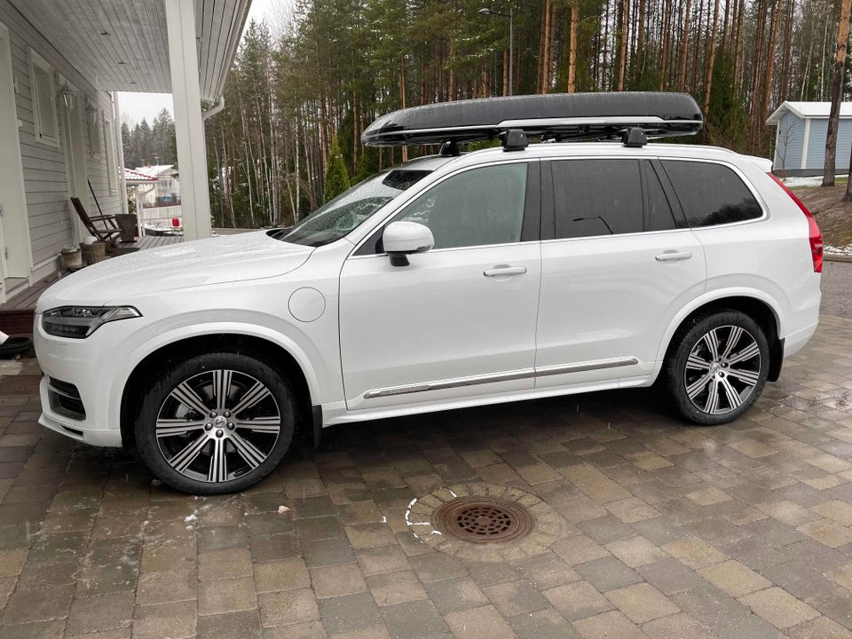 Uudenveroinen premium suksiboksi - Designed by Volvo