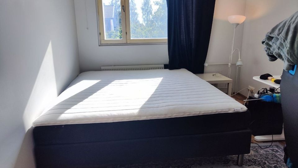 sänky 200X180 (Nyt tarjous hintaan 180€ 3päiväksi)