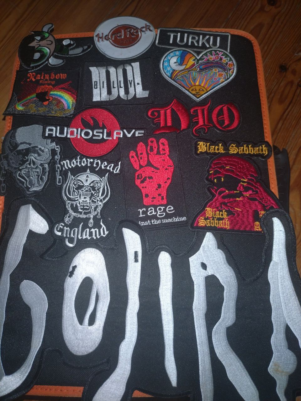 Band patches/bändimerkkejä