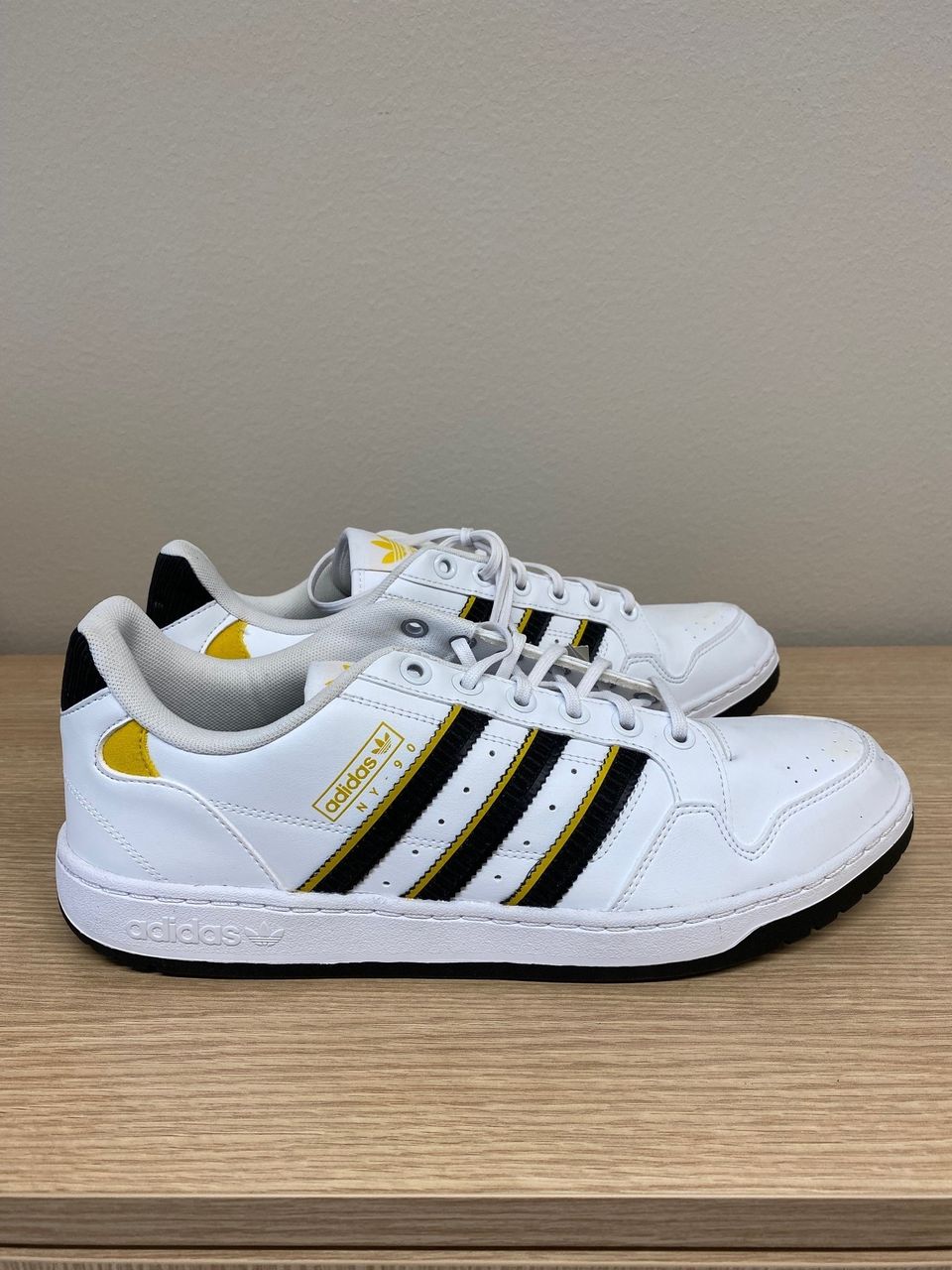 Adidas tennarit NY 90 STRIPES koko 48