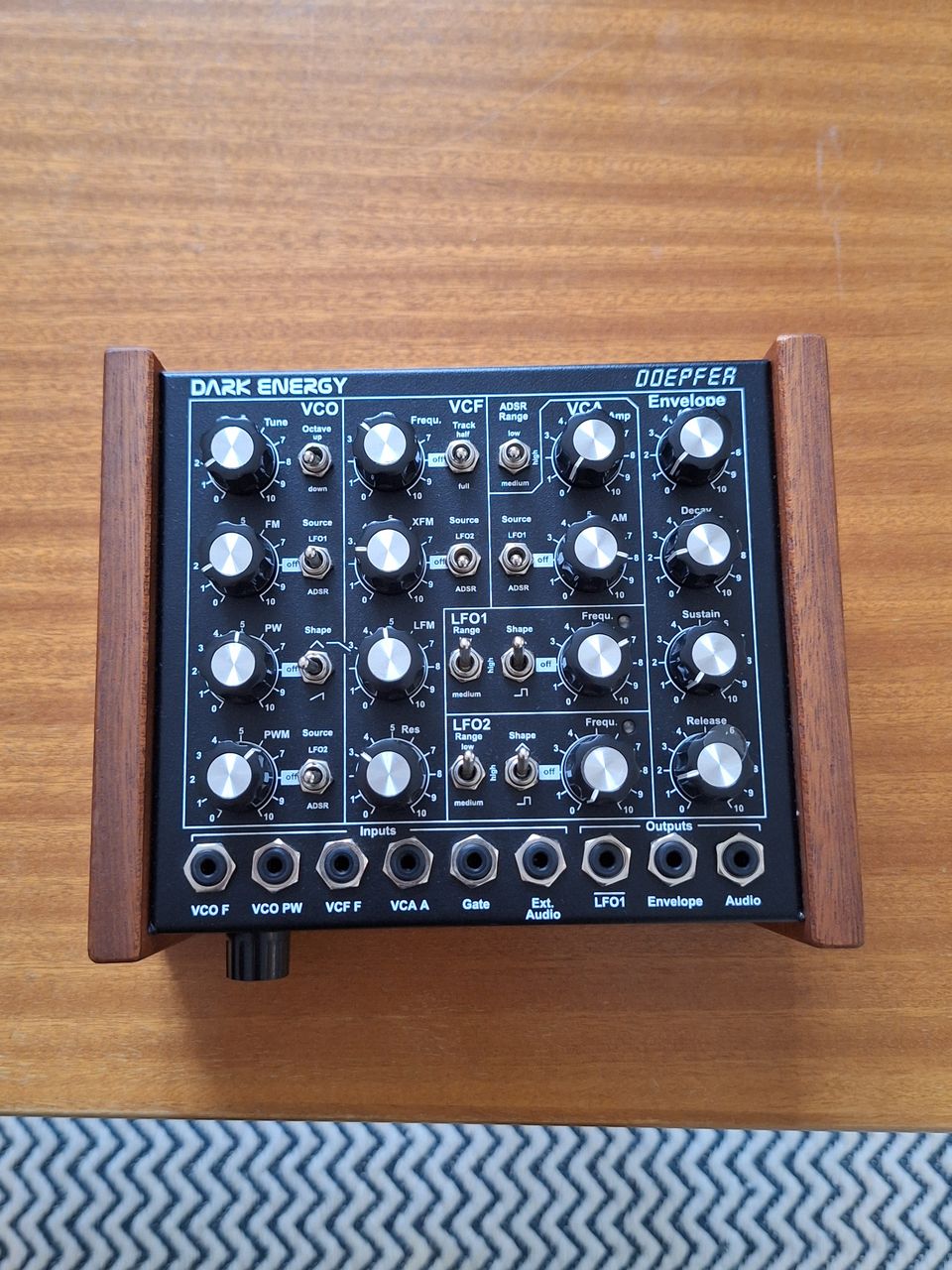 Doepfer Dark Energy mk1 syntetisaattori