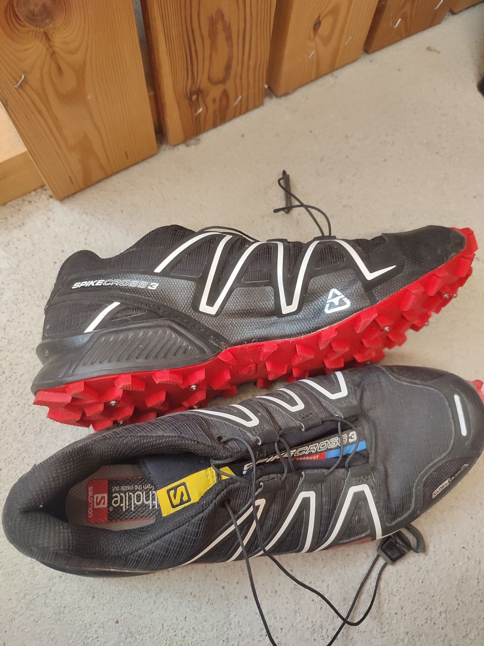 Salomon Spikecross 3, Koko 43 1/3