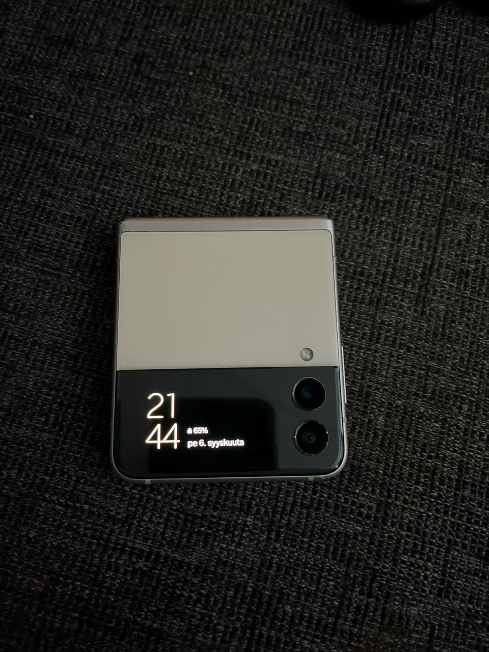 Samsung galaxy z flip 3