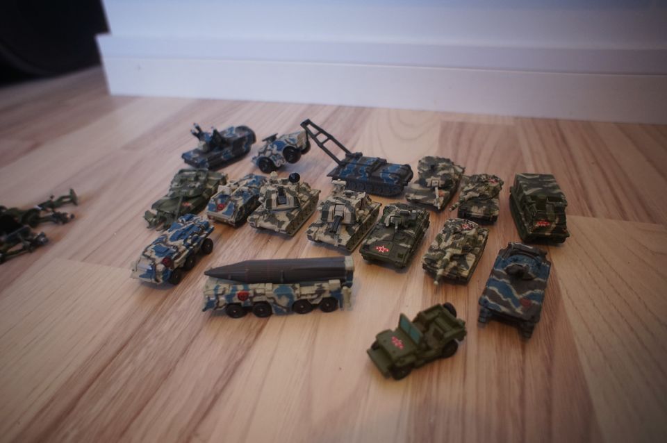 Micro Machines Military - Keräily miniatyyrit