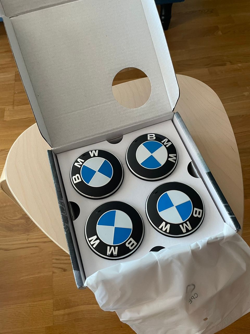 BMW kelluvat vannekeskiöt 68mm