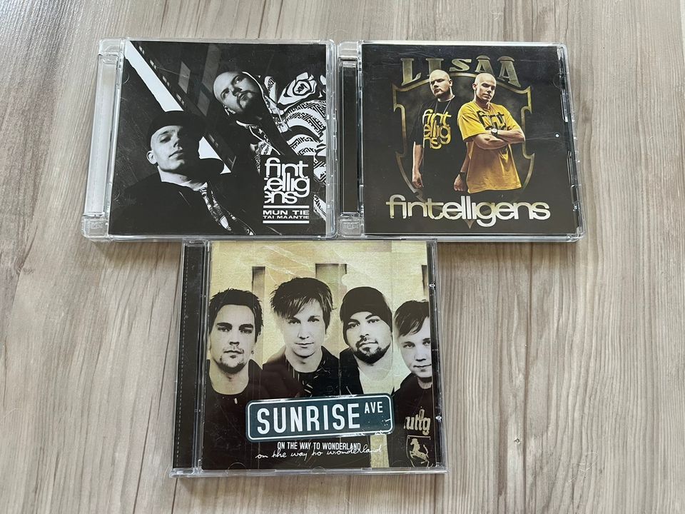 Sunrise Avenue ja Fintelligens CD-levyt