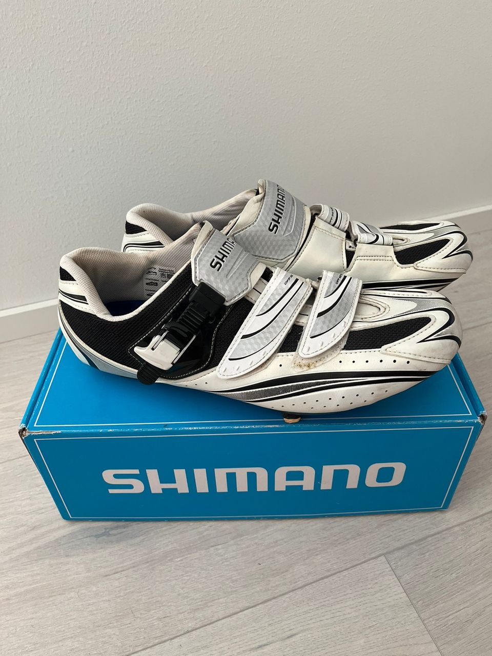 Shimano miesten pyöräilykengät + klossit