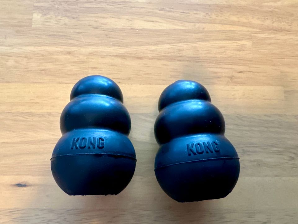 KONG Extreme musta