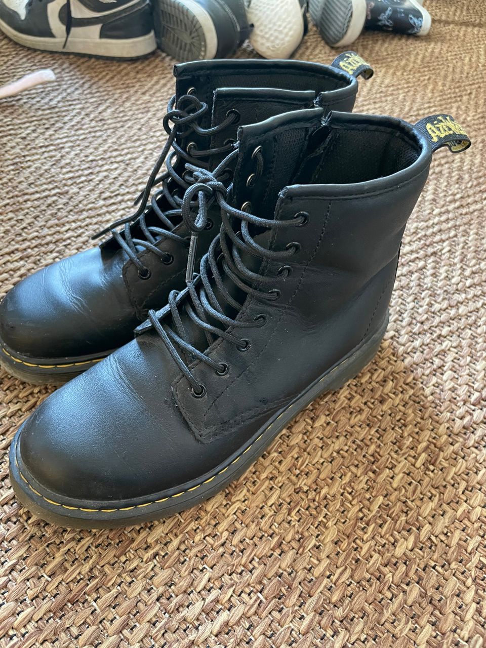 Dr martens kengät 36