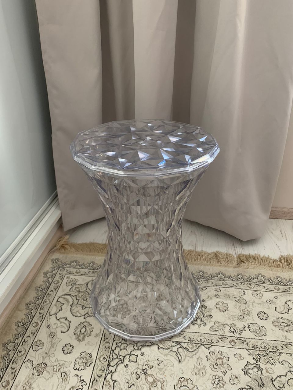 Kartell Stone jakkara