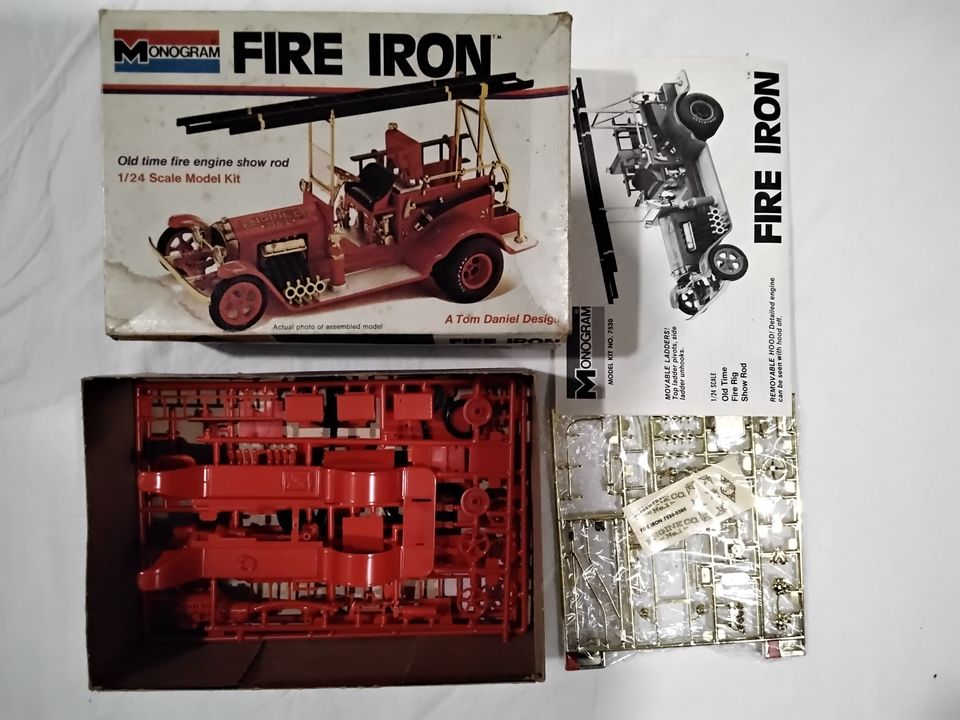 Monogram 1/24 Fire iron.koottava