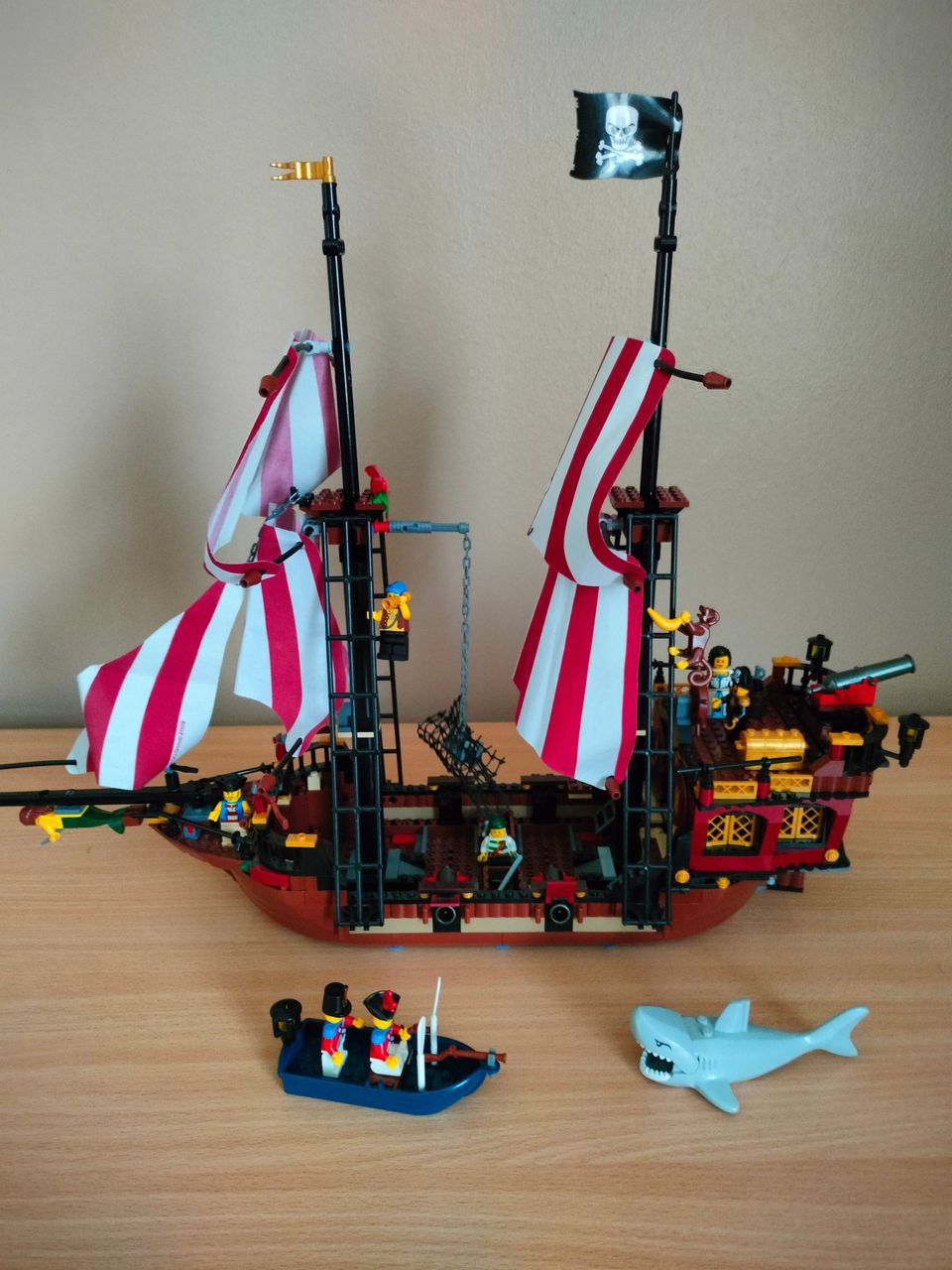 Lego Pirates merirosvolaiva