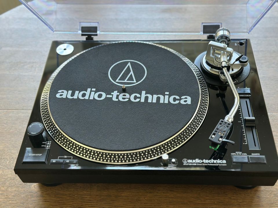 Audio-technica AT-LP120-USB suoravetoinen levysoitin