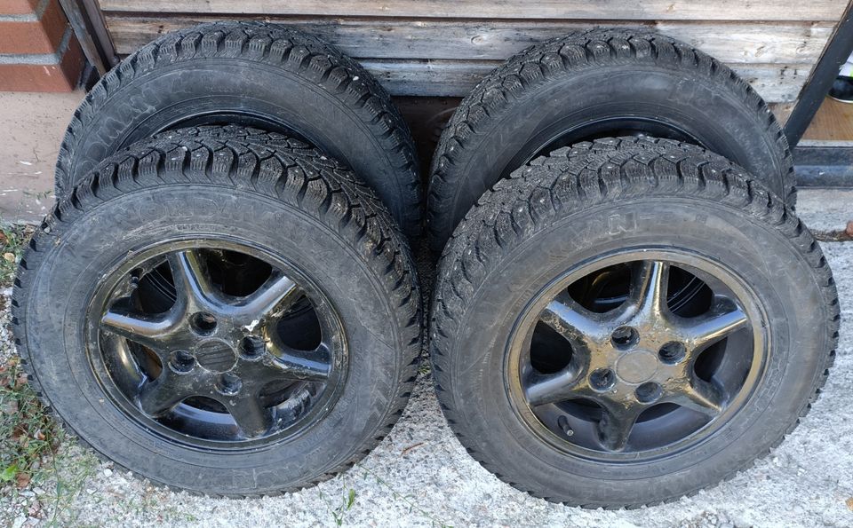 Nastarenkaat 175/70 R13