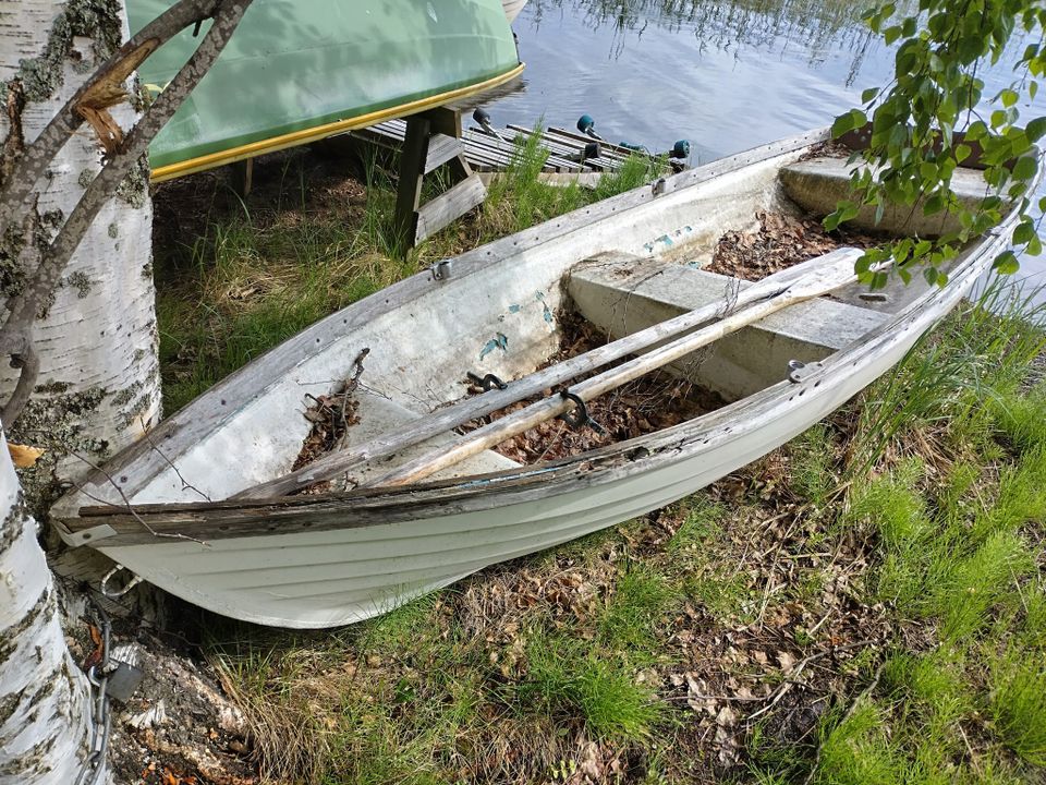 Tasaperänen soutuvene