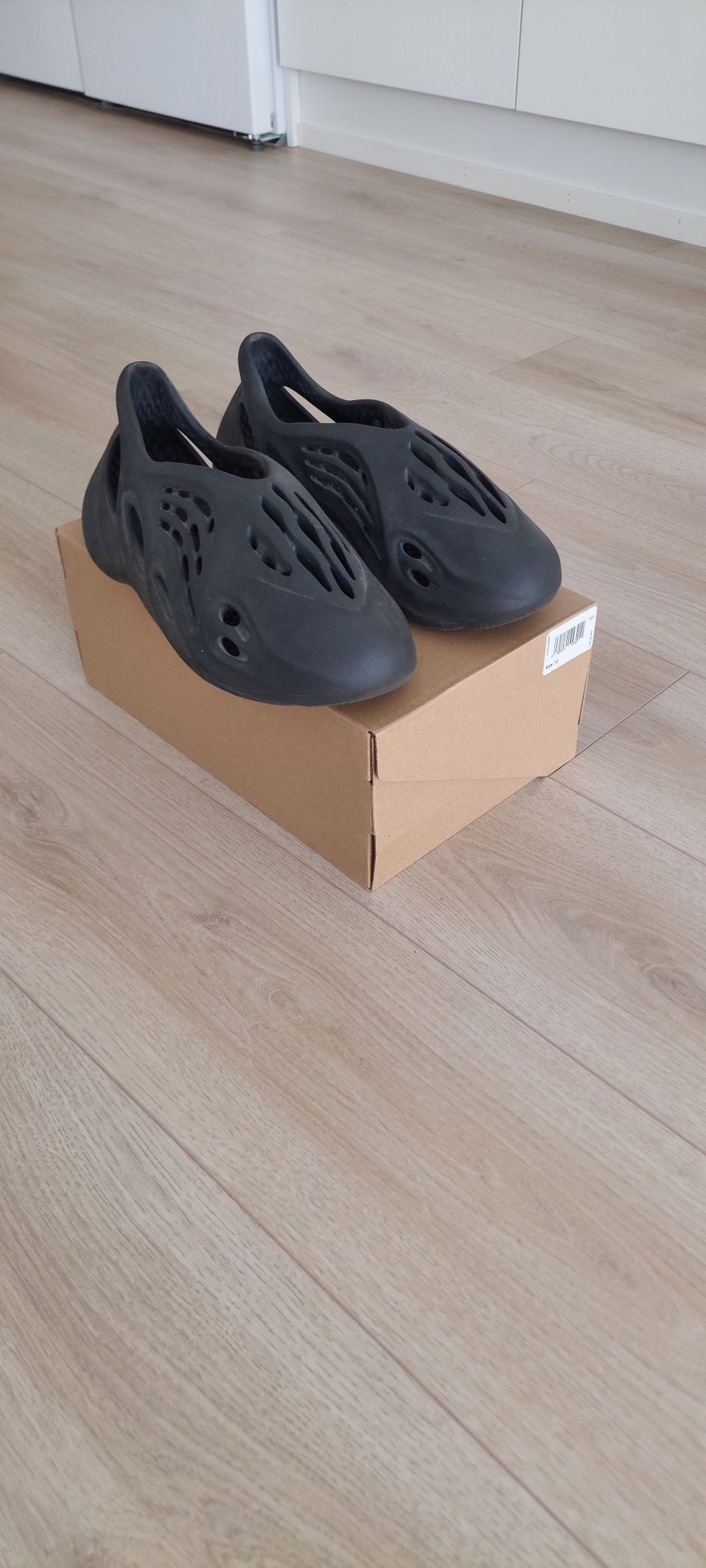 Yeezy Foam RNR Onyx US 12