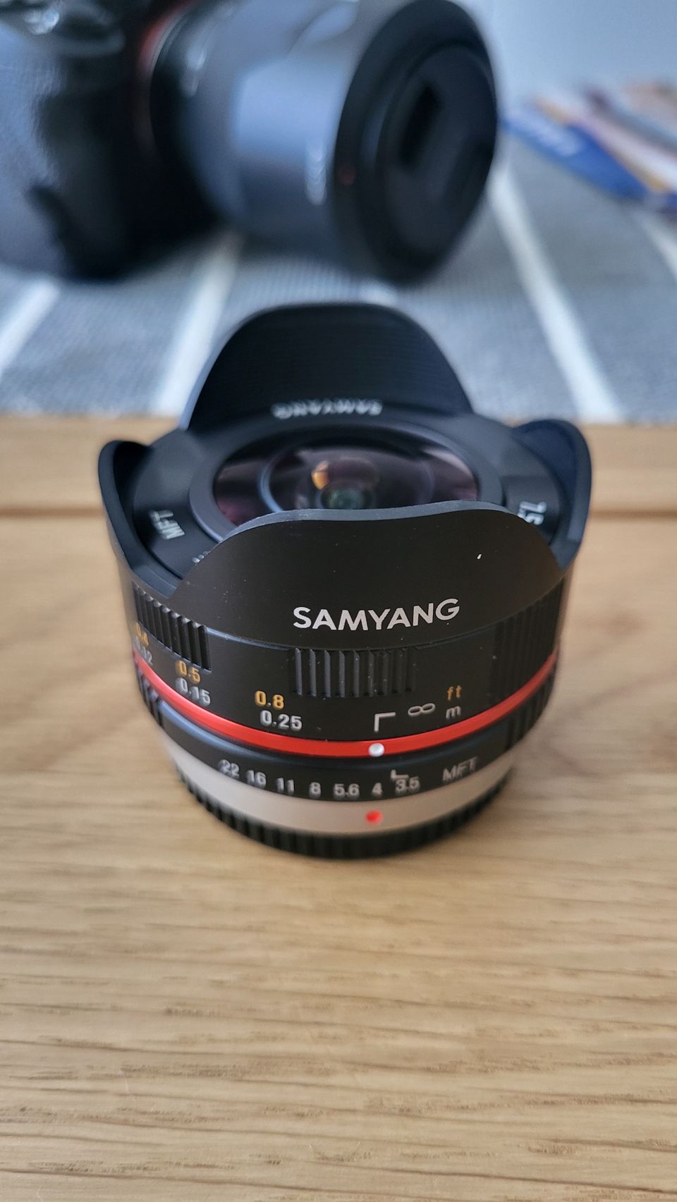 Samyang 7.5 mm 1:3.5 UMC Fish-eye MFT -kalansilmäobjektiivi