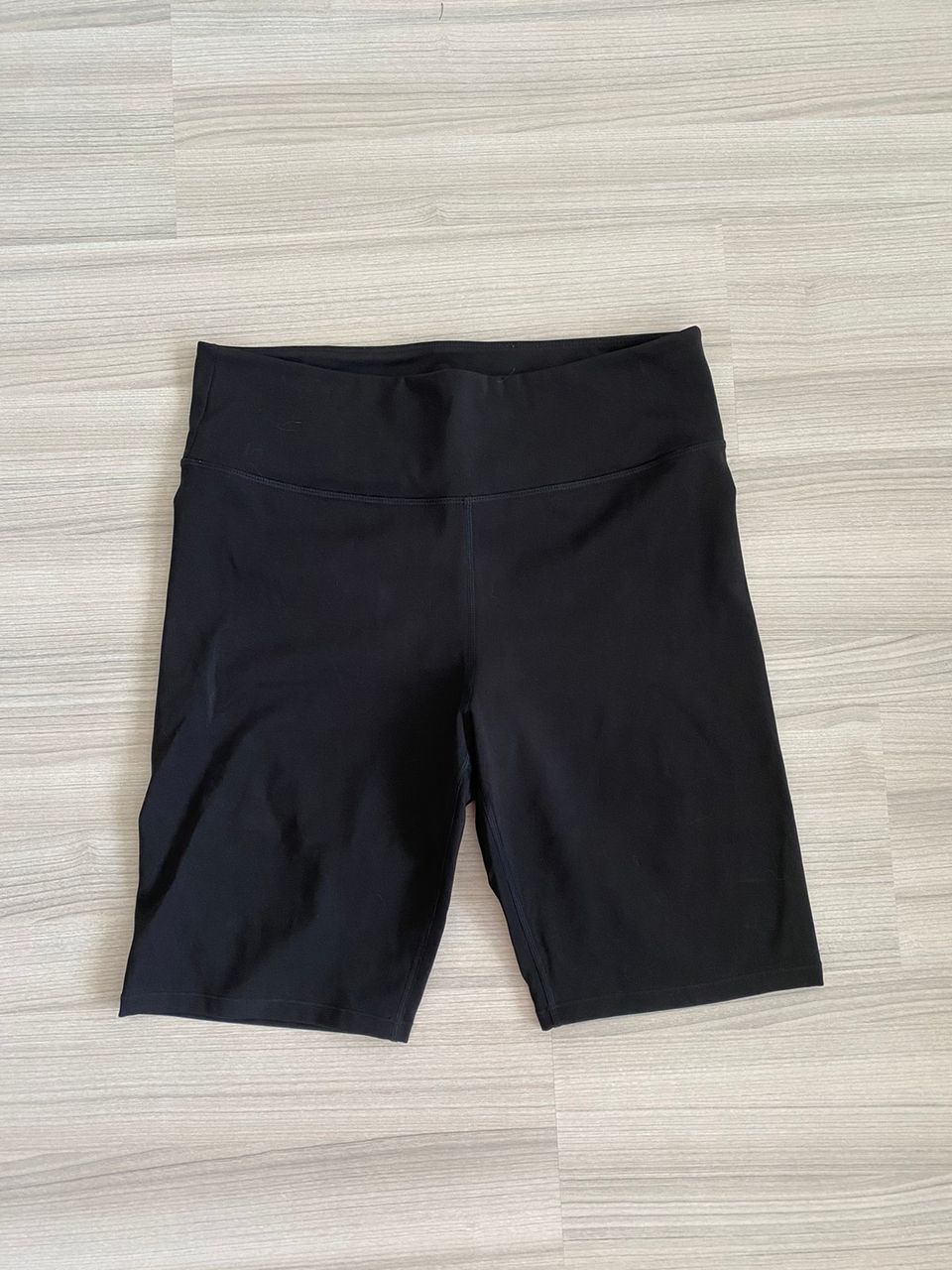 H&M bikershortsit