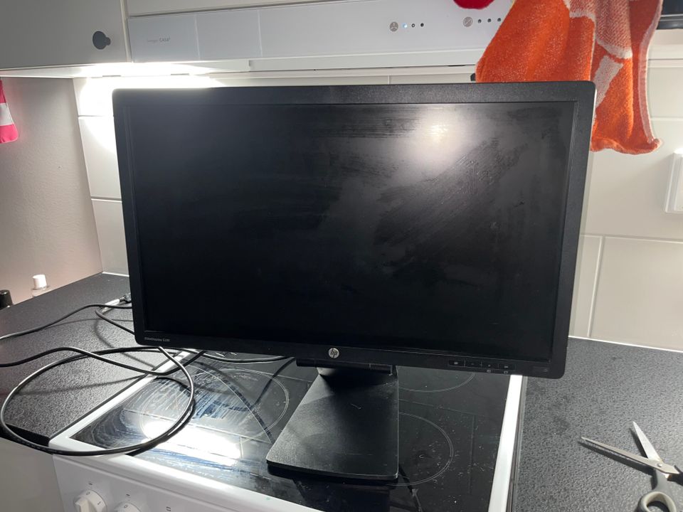 HP E231 23” -Näyttö