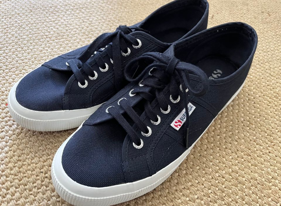 Superga 41 tennarit