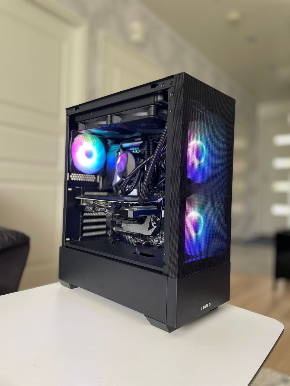 Pelikone | i7 9700k | rtx 2070 | 2x8gb