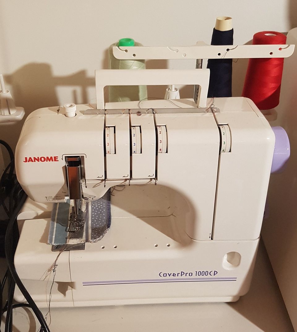 Peitetikkikone Janome Coverpro 1000CP