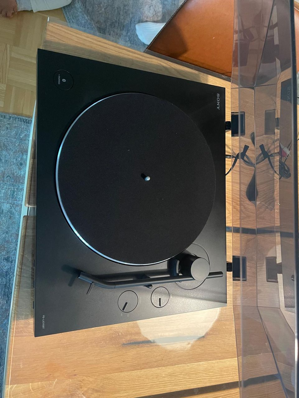 Vinyl player