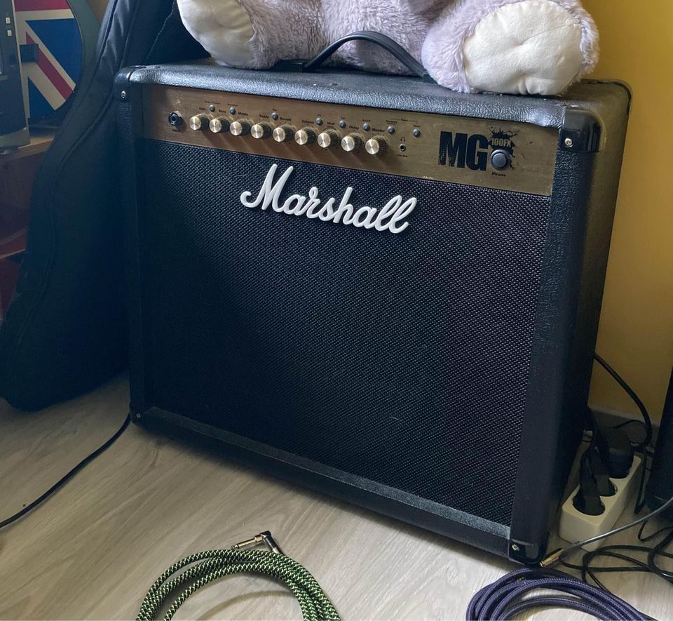 Marshall MG100DFX