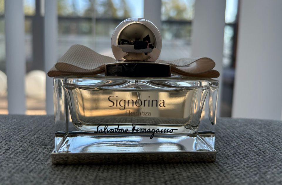 Salvatore Ferragamo Signorina Eleganza 50ml