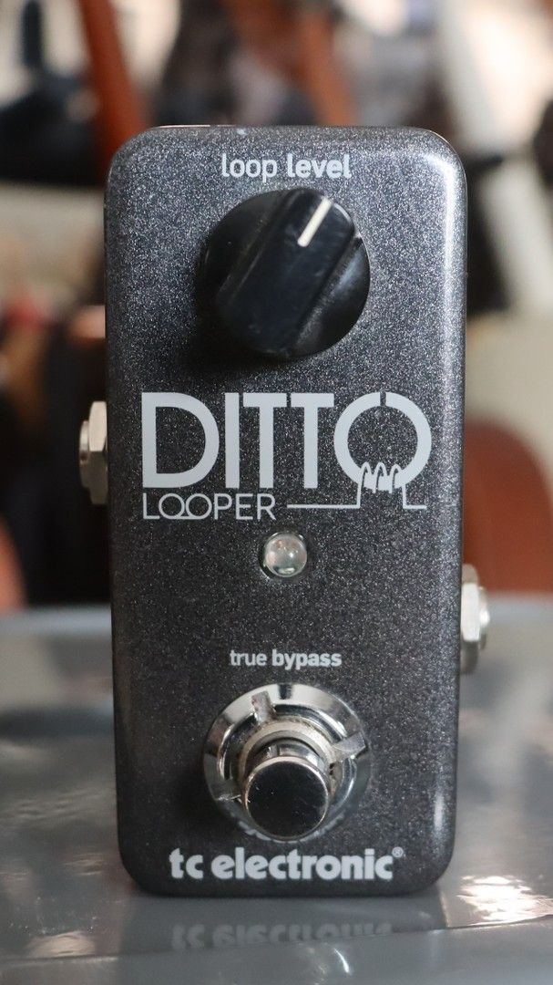 TC Electronic Ditto Looper -efektipedaali