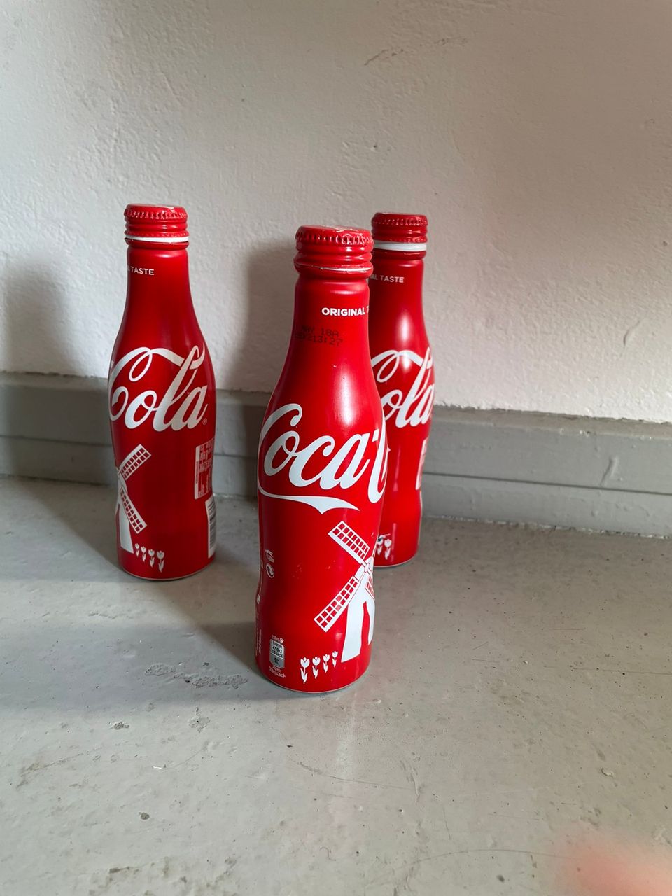 Coca-cola koristepullot