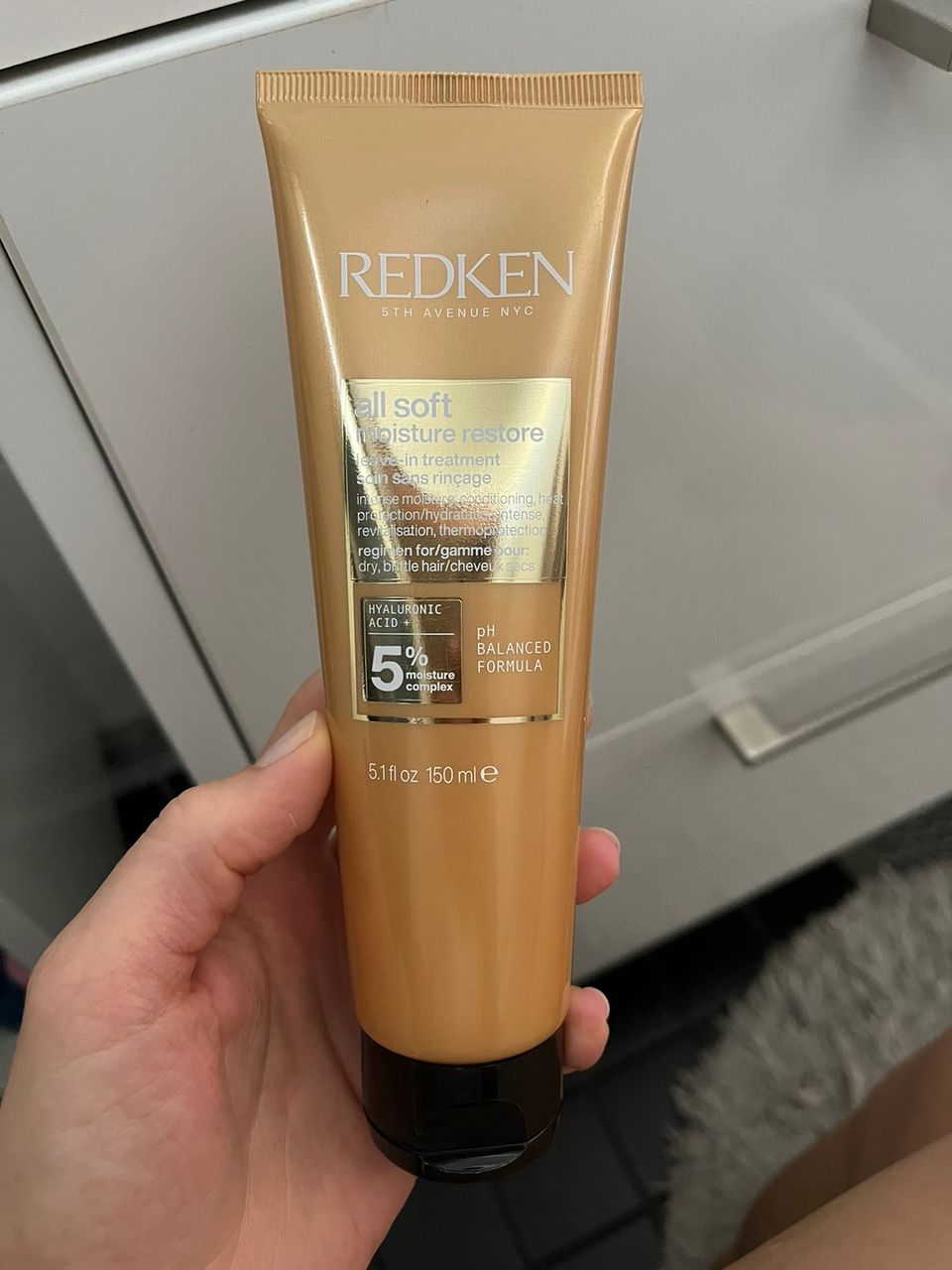 Redken leave-in jätettävä