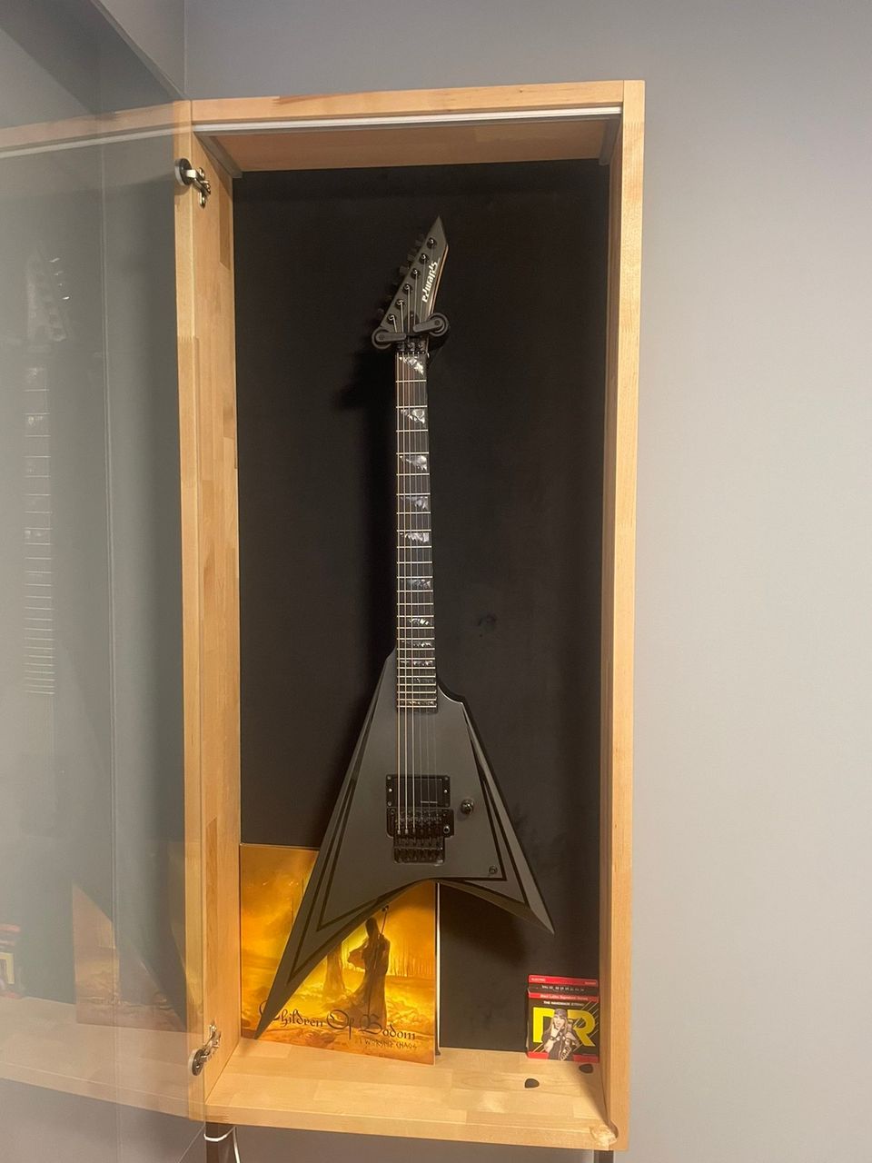 ESP Edwards E-AL-166 Blacky Alexi Laiho Signature Sähkökitara