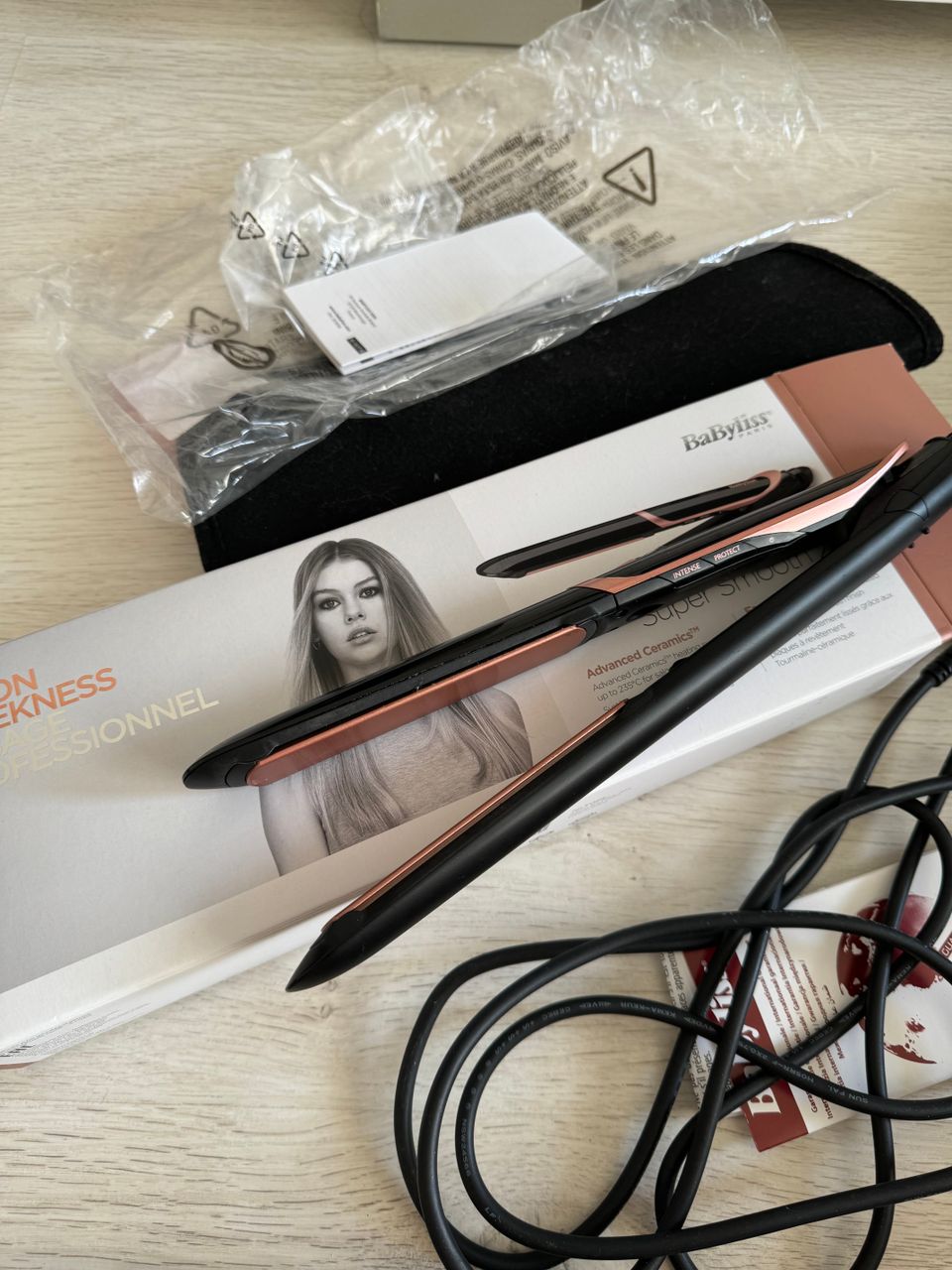 Babyliss BLST391E Salon Straight 235 -suoristusrauta