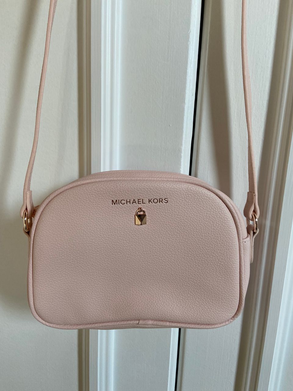 Michael Kors Hello Gorgeous -laukku