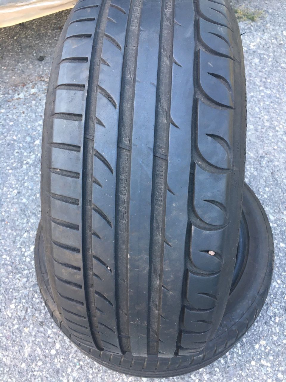 225/50R17 1Kpl kesärenkaat