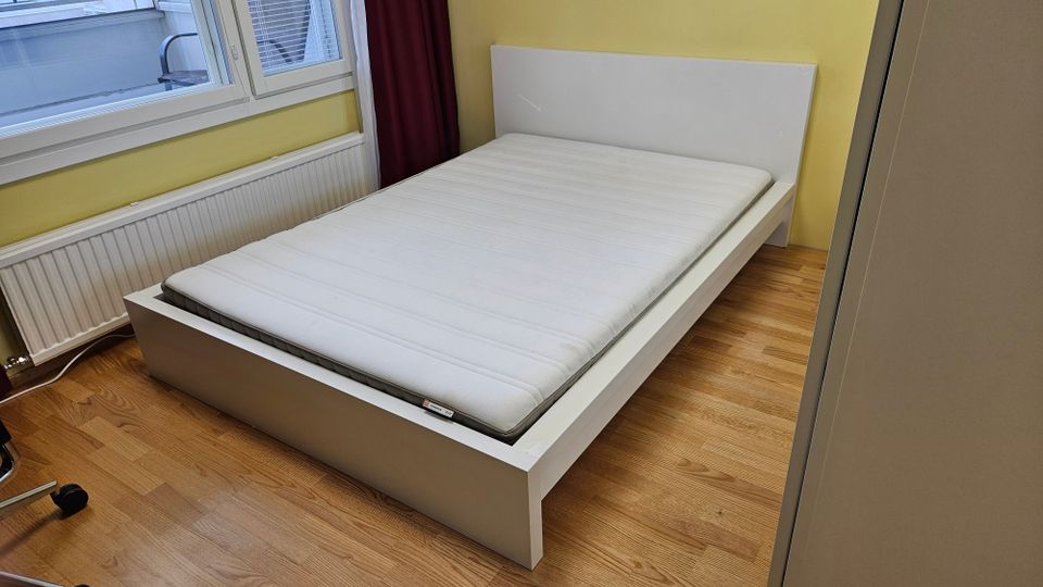 RESERVED. Ikea Malm-sänky + runkopatja, lev 140cm