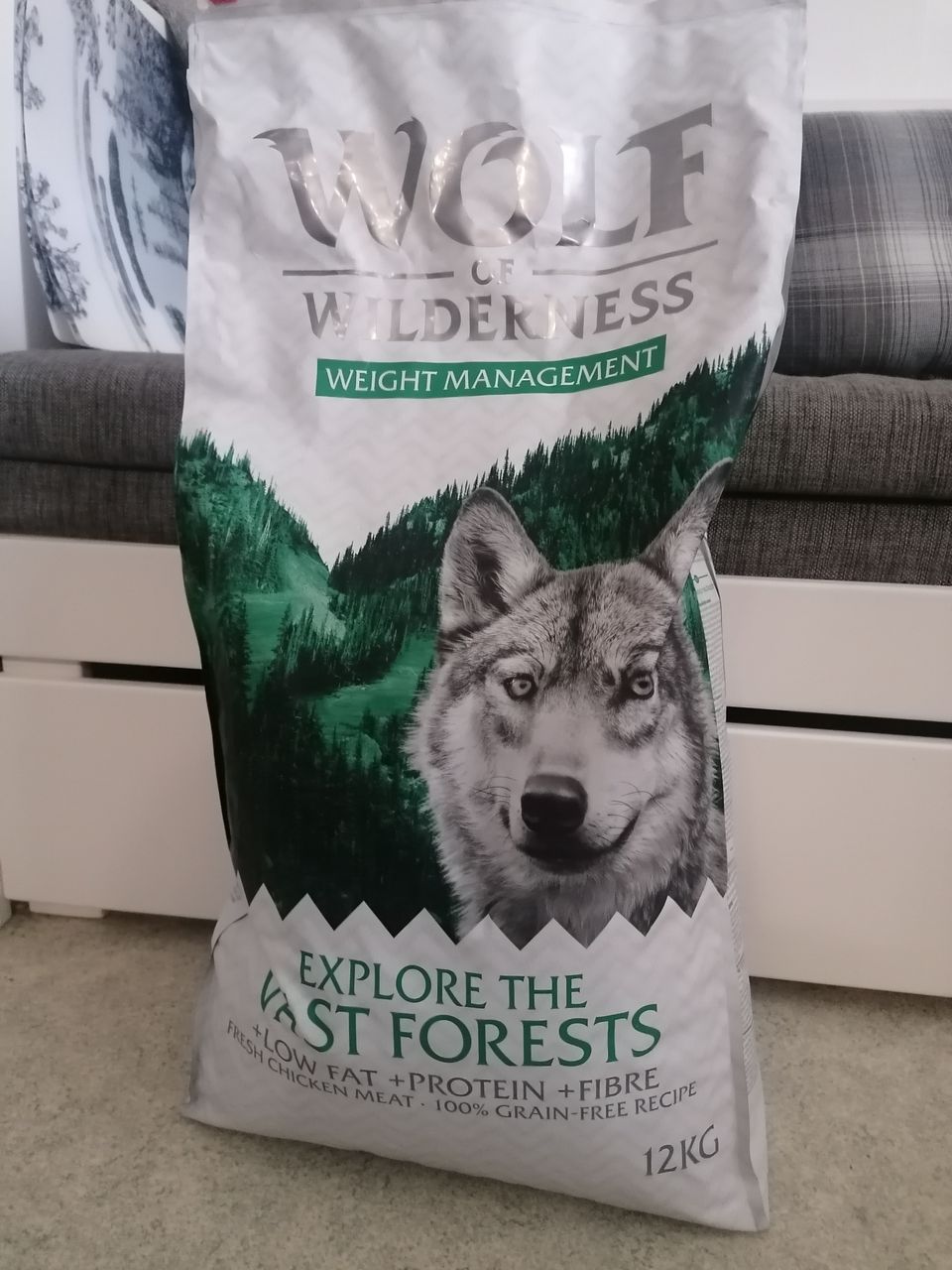 Wolf of wilderness koiranruoka