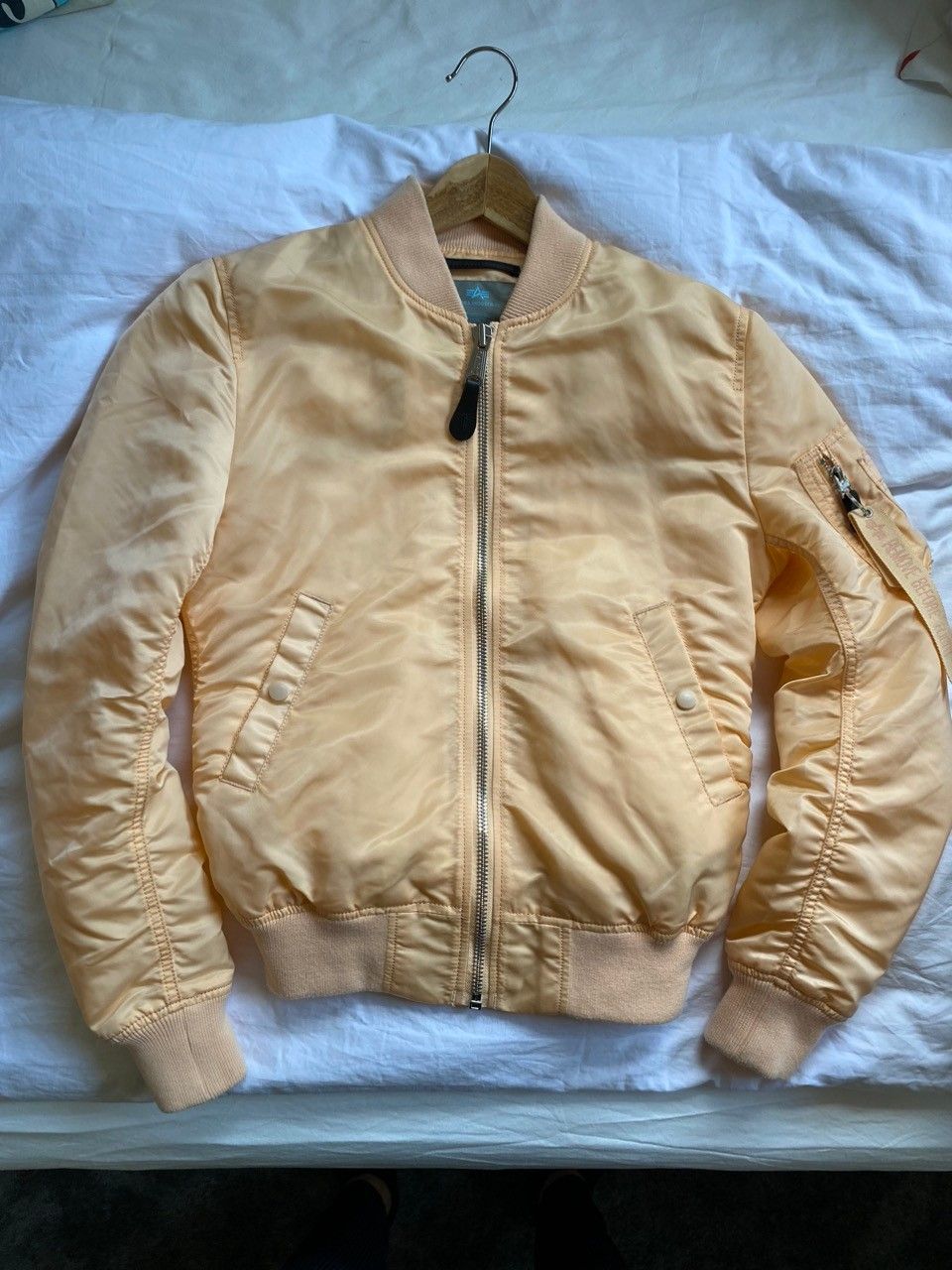 Alpha Industries pilotti