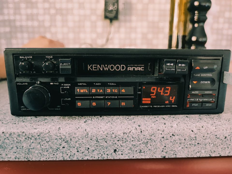 Kenwood KRC-363L kasettisoitin