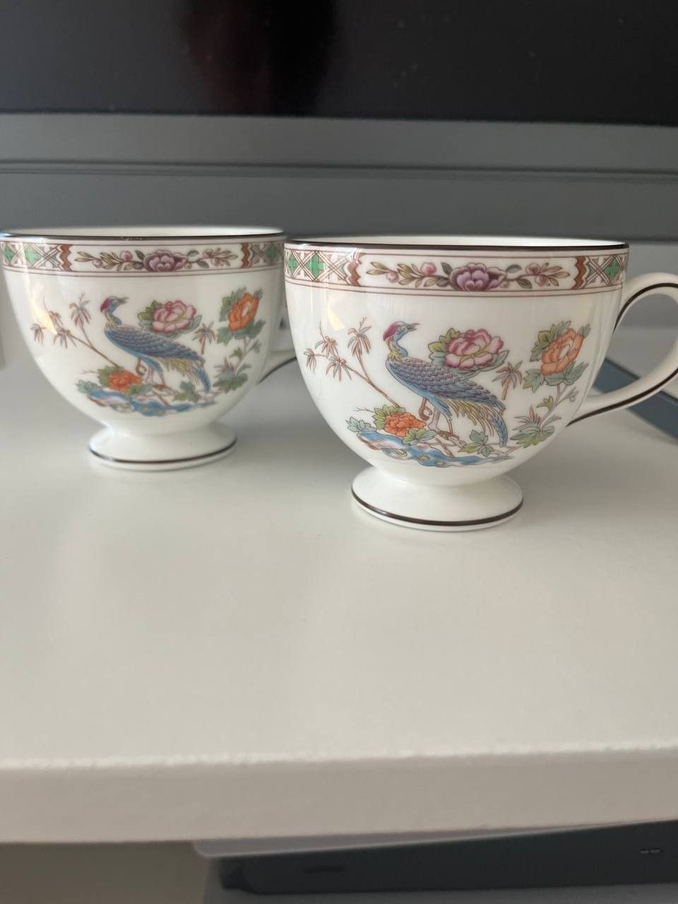 wedgwood teekuppi luuposliini  2kpl