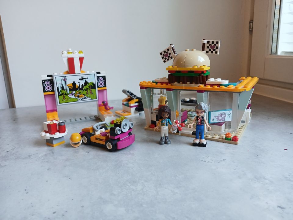 Lego friends, autokuppila, 41349