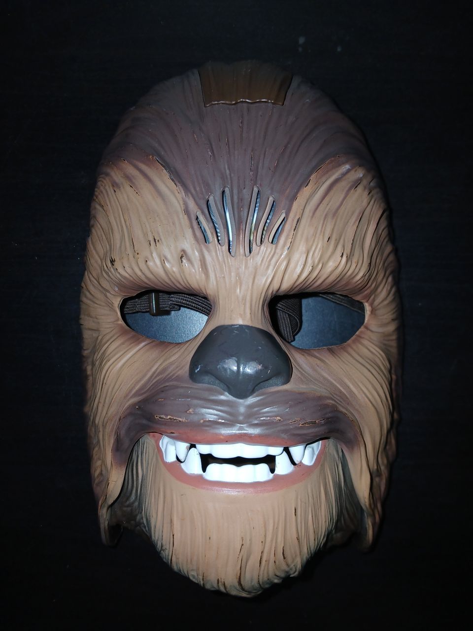 Ääntelevä Chewbacca maski