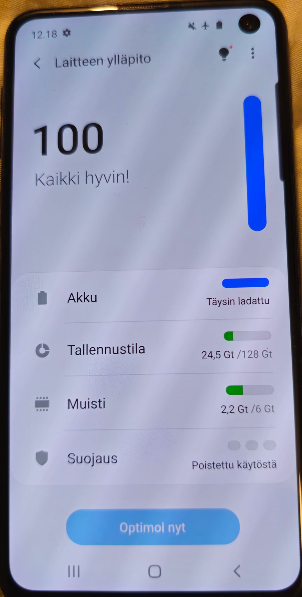 Samsung Galaxy S10e 128Gt puhelin