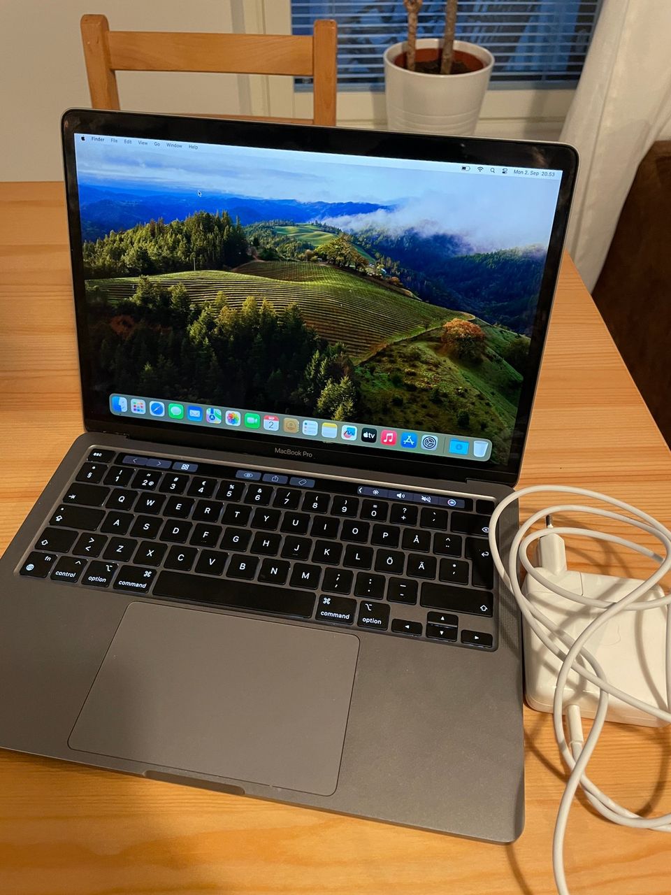 Apple Macbook Pro 2022 M2, 8GB, 256GB