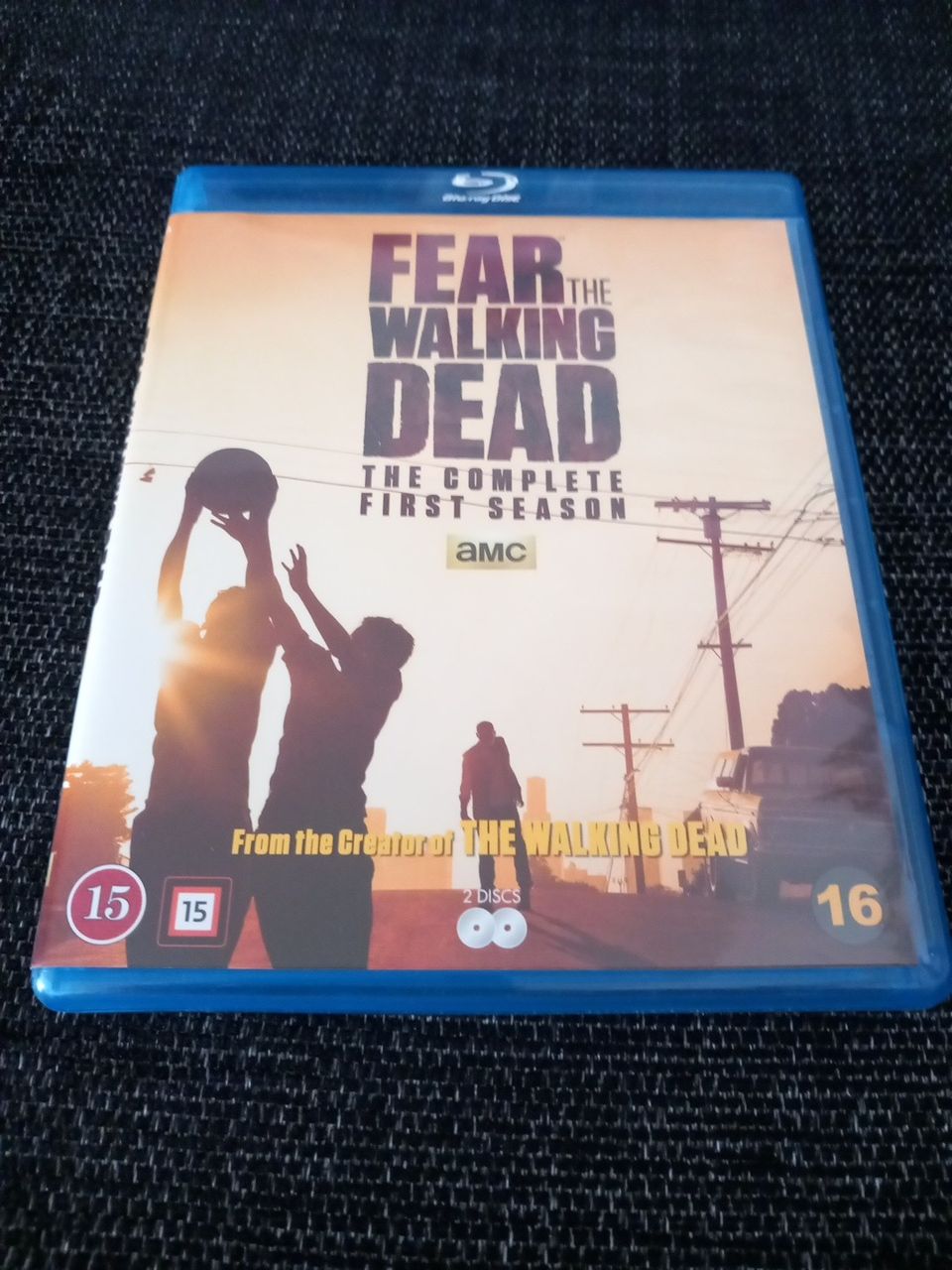 Fear the walking dead kausi 1 blu-ray