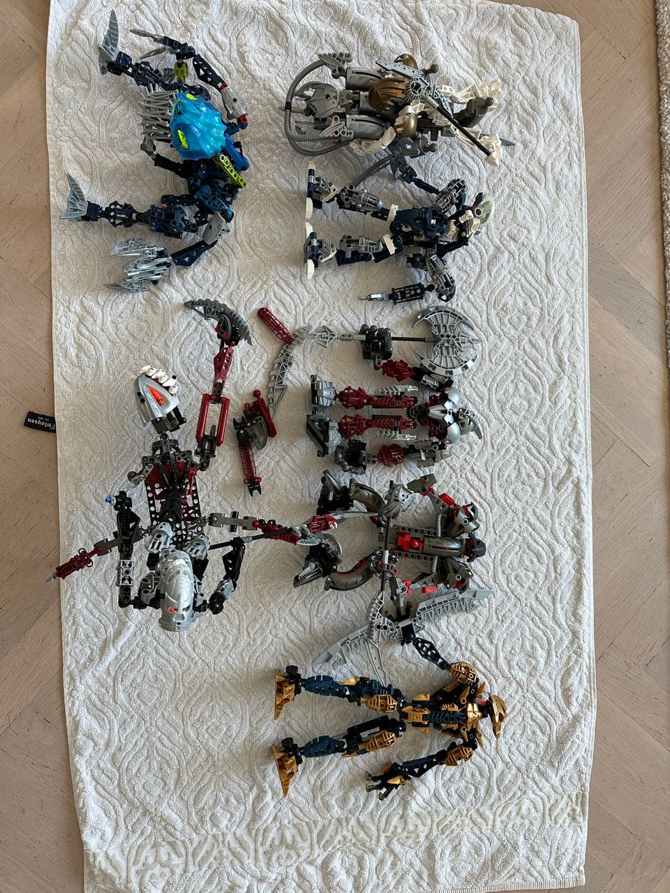 Lego Bionicle Titans