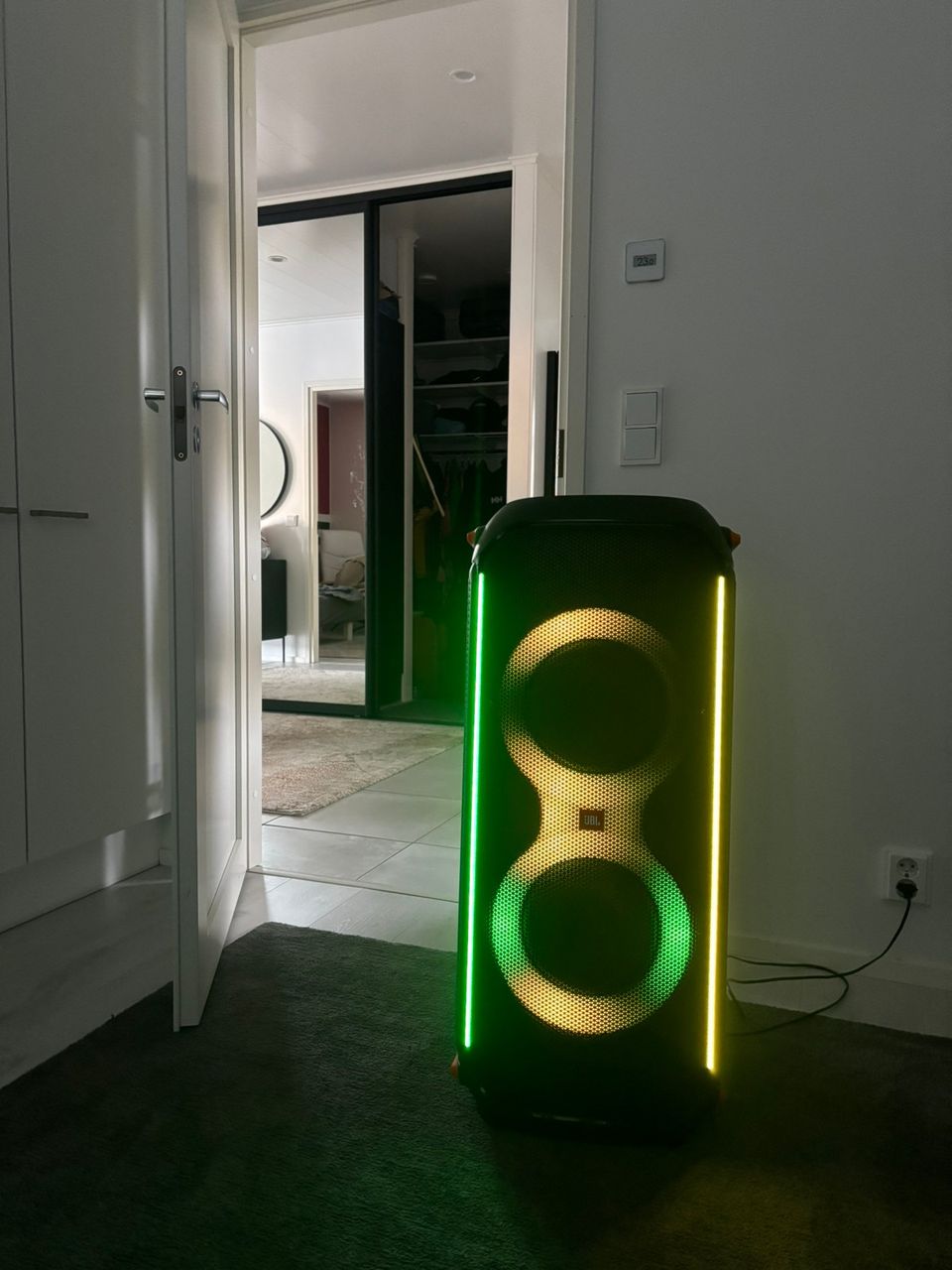 Vuokrataan JBL Partybox 710 kaiutin