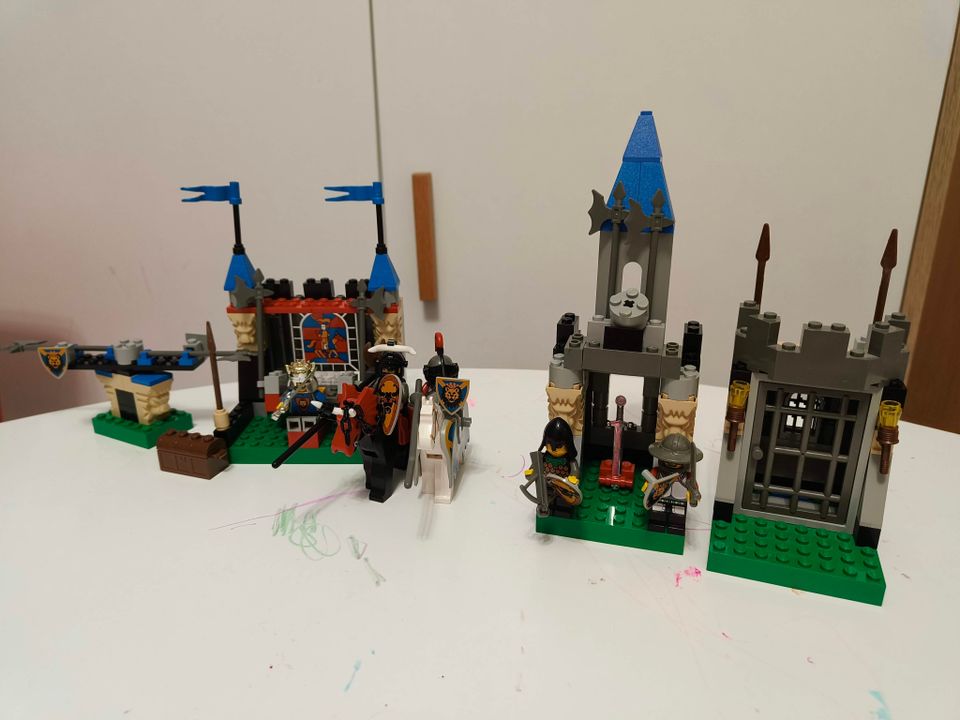 Lego Castle Guarded Treasury ja Royal Joust